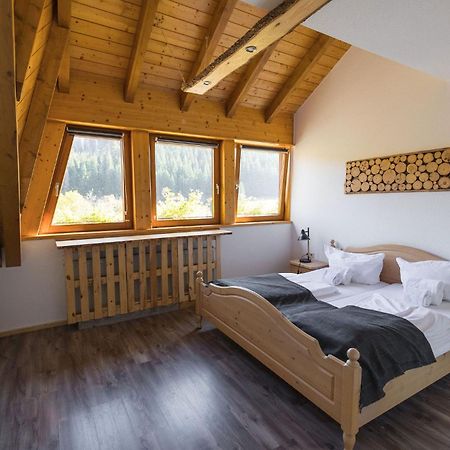 Berghotel Und Restaurant Kraeuter Chalet Furtwangen Exterior photo